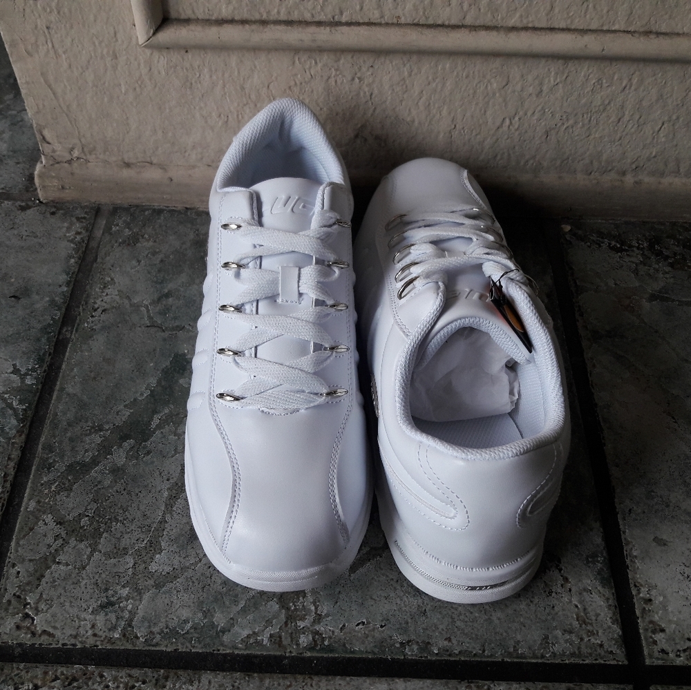 lugz - Picture 2 of 2